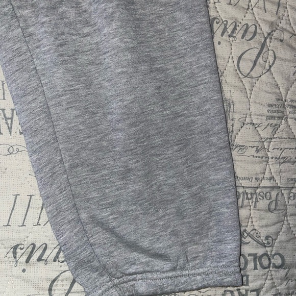 PINK Victoria's Secret Gray Capris with Pink Logo - Picture 4 of 8